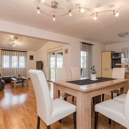 Apartment Natalie Sea View With 3 Bedrooms And Everything Is Air-Conditioned Сали Экстерьер фото