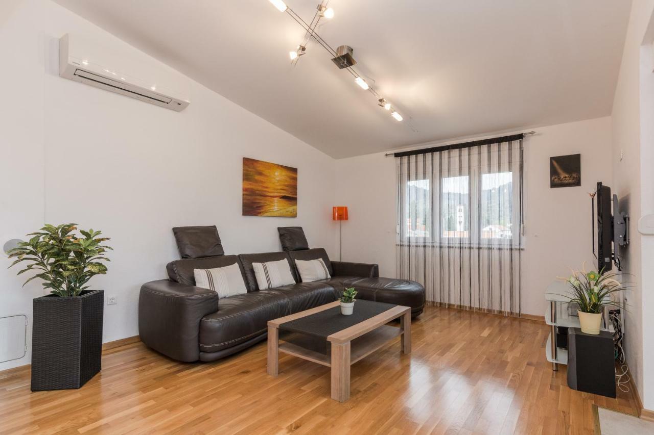 Apartment Natalie Sea View With 3 Bedrooms And Everything Is Air-Conditioned Сали Экстерьер фото